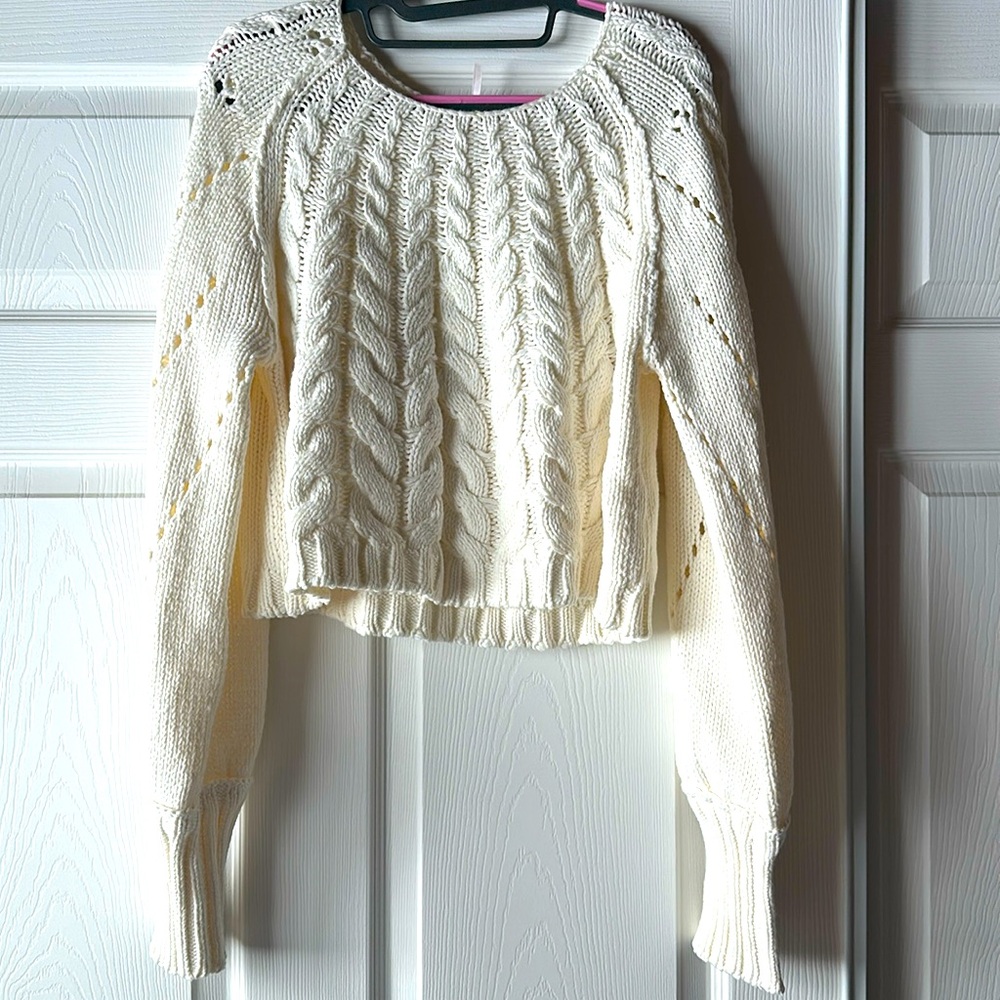 Brand New no tags free people sweater